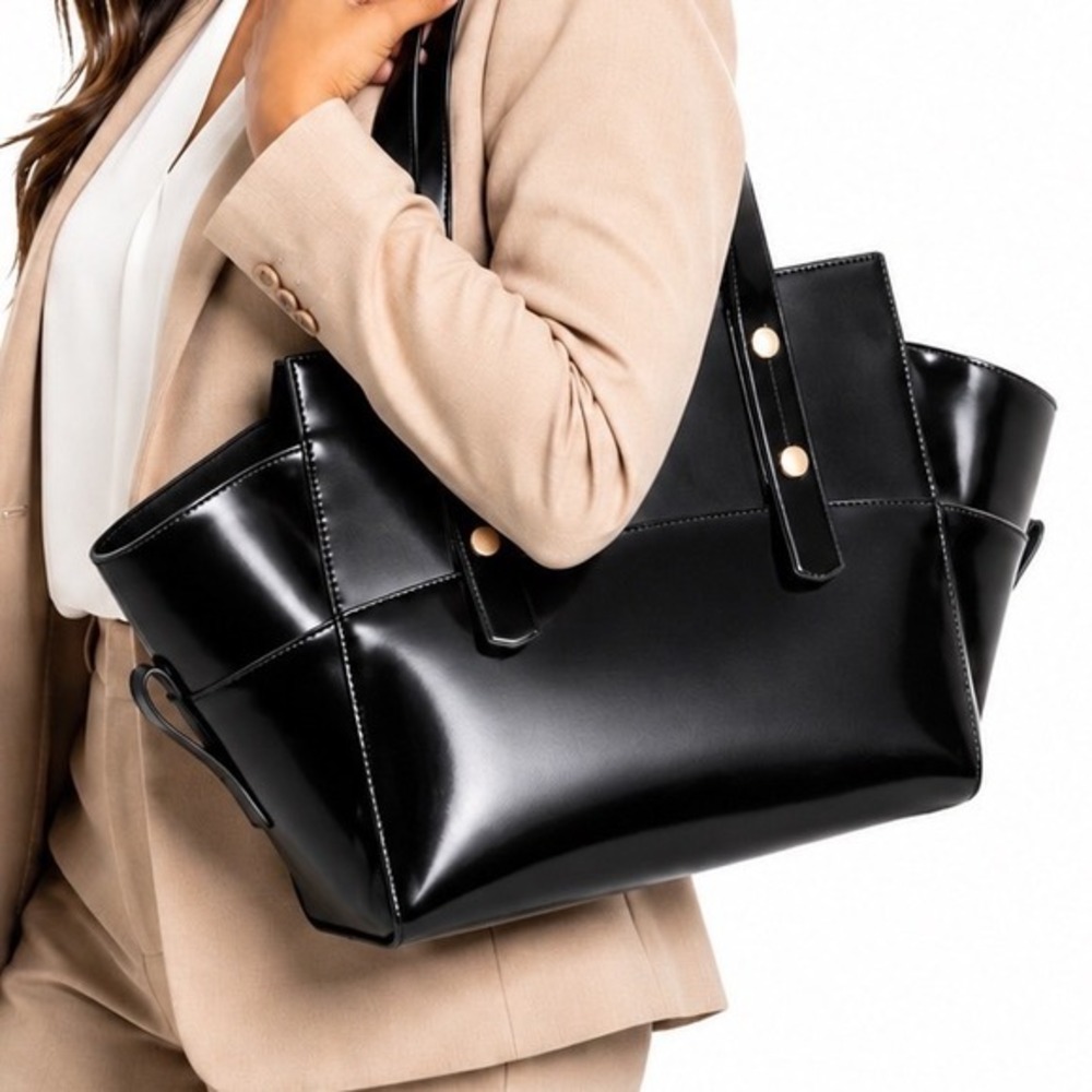 Alberta Di Canio Black Glossy Leather Winged Tote Bag Gold Hardware Preppy 37-04